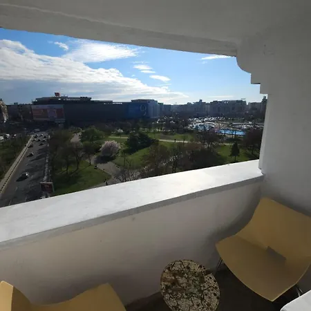 Boho Jungle By Hilton Iv *